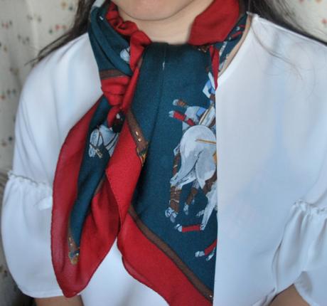 6 maneras de llevar un pañuelo al cuello 6 maneras de llevar un pañuelo al cuello