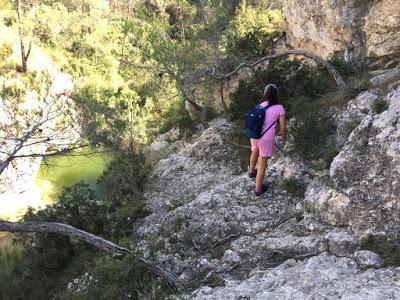 senderismo, haz deporte, trekking, salida en familia, salida al campo, Els canalons, racó de sant bonaventrua, alcoy, salt, via verde, puente de las 7 lunas, barrio de batoy, casas del salt, río polop, paso de la muerte, 