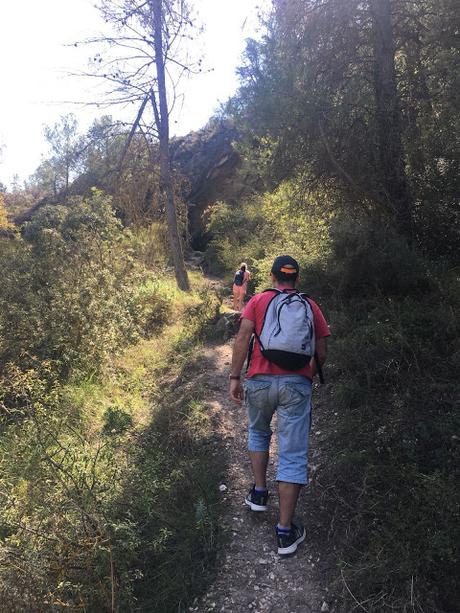 senderismo, haz deporte, trekking, salida en familia, salida al campo, Els canalons, racó de sant bonaventrua, alcoy, salt, via verde, puente de las 7 lunas, barrio de batoy, casas del salt, río polop, paso de la muerte, 