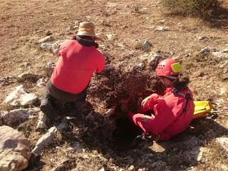 Nuevas cavidades en la Sierra de Segura (Jaén) Nuevas cavidades en la Sierra de Segura (Jaén)