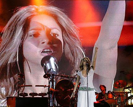 Shakira vuelve de nuevo a España