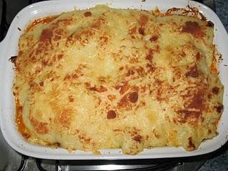Coliflor gratinada con salsa de tomate casera y bechamel Coliflor gratinada con salsa de tomate casera y bechamel