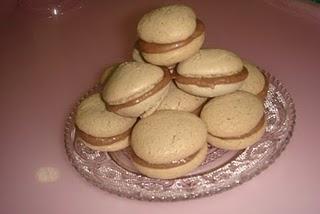 LOS MACARONS LOS MACARONS