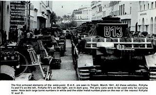 Los panzer desfilan por las calles de Trípoli - 12/03/1941.