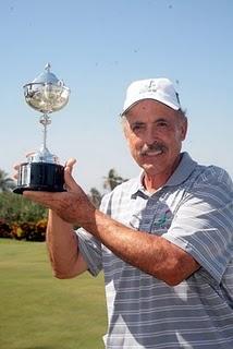 Sebastián Vázquez repite como campeón absoluto Sebastián Vázquez repite como campeón absoluto