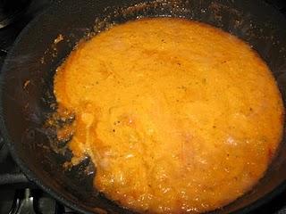 Saccottini de bacon y rúcula con salsa de calabacín y gambas Saccottini de bacon y rúcula con salsa de calabacín y gambas