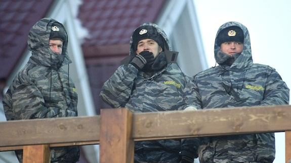 Escuadrón de artificieros rusos desactiva… Un vibrador!!! Escuadrón de artificieros rusos desactiva… Un vibrador!!!