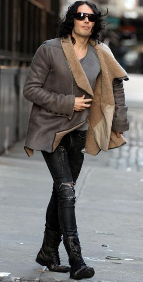 Looks para ellos: Russell Brand