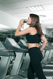 La hidratación, una asignatura pendiente de las mujeres La hidratación, una asignatura pendiente de las mujeres