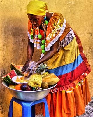 A la rica fruta! A la rica fruta!