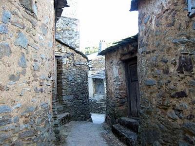 El duende de Ladrillar y las luces que matan El duende de Ladrillar y las luces que matan