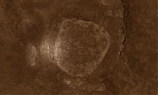 Disminuyen las esperanzas de contactar con Spirit El rover Spirit visto por la cámara HiRISE del orbitador MRO