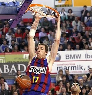 Vázquez y Roger Grimau lideran a la segunda unidad en Manresa (64-72) Vázquez y Roger Grimau lideran a la segunda unidad en Manresa (64-72)