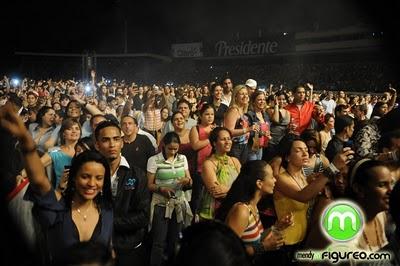 SHAKIRA LLENA EL ESTADIO OLIMPICO SHAKIRA LLENA EL ESTADIO OLIMPICO