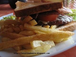 HAMBURGUESA ATRAPADA HAMBURGUESA ATRAPADA