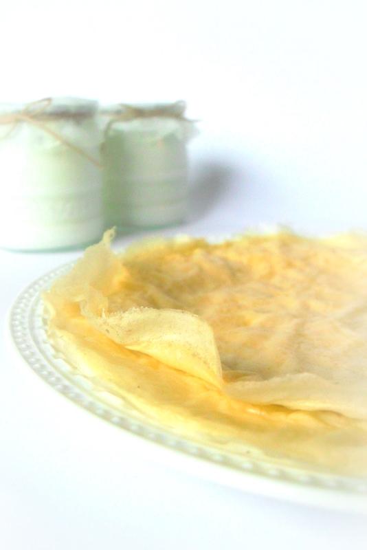 Postre de Carnaval *Plátano envuelto en filloas con crema de coco y yoghourt* Postre de Carnaval *Plátano envuelto en filloas con crema de coco y yoghourt*