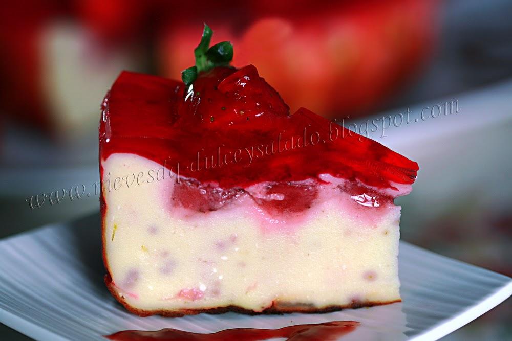 TARTA DE QUESO Y FRESAS EN OLLA PROGRAMABLE TARTA DE QUESO Y FRESAS EN OLLA PROGRAMABLE