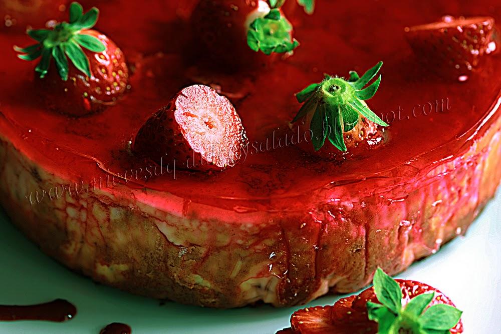 TARTA DE QUESO Y FRESAS EN OLLA PROGRAMABLE TARTA DE QUESO Y FRESAS EN OLLA PROGRAMABLE
