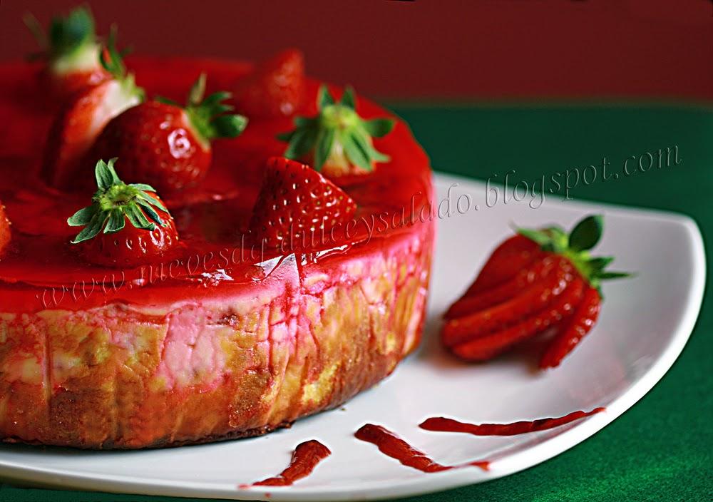 TARTA DE QUESO Y FRESAS EN OLLA PROGRAMABLE TARTA DE QUESO Y FRESAS EN OLLA PROGRAMABLE