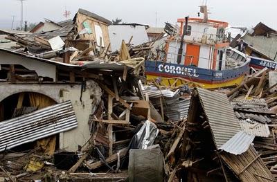 Terremoto y tsunami en Chile: pérdidas llegarían a los 30 mil millones de dólares Terremoto y tsunami en Chile: pérdidas llegarían a los 30 mil millones de dólares