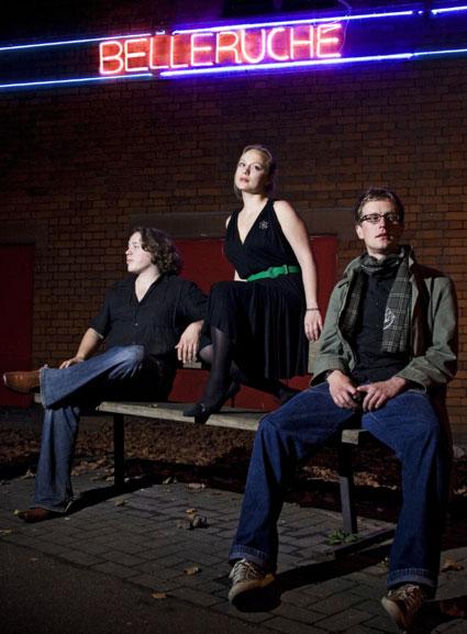 8 de Abril de 2011 8 de Abril de 2011