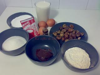 Brazo de gitano de chocolate con relleno de castañas Brazo de gitano de chocolate con relleno de castañas