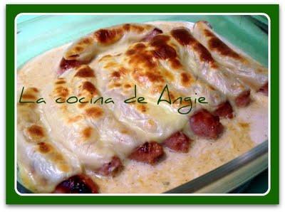 SALCHICHAS A LA CREMA SALCHICHAS A LA CREMA