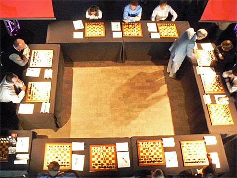 ¿CUANTO CUESTA JUGAR CONTRA KASPAROV? ¿CUANTO CUESTA JUGAR CONTRA KASPAROV?