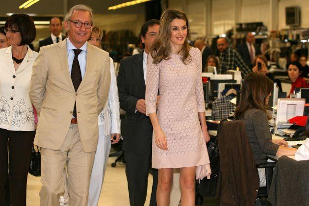 Doña Letizia en la visita a MANGO Doña Letizia en la visita a MANGO