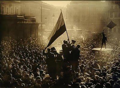 Por la III República Española