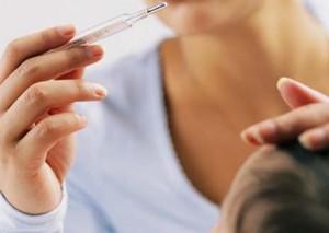 fiebre_bebe ¿Qué hacer si nuestro bebé tiene fiebre?