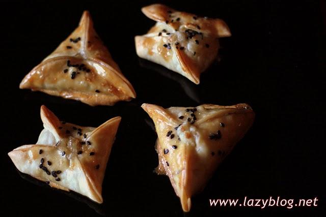 Empanadillas de cebolla caramelizada y queso de cabra Empanadillas de cebolla caramelizada y queso de cabra