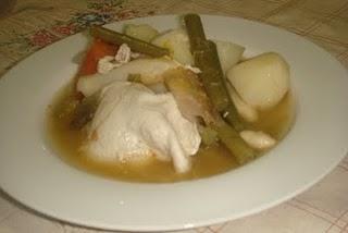 HERVIDO CON MERLUZA HERVIDO CON MERLUZA