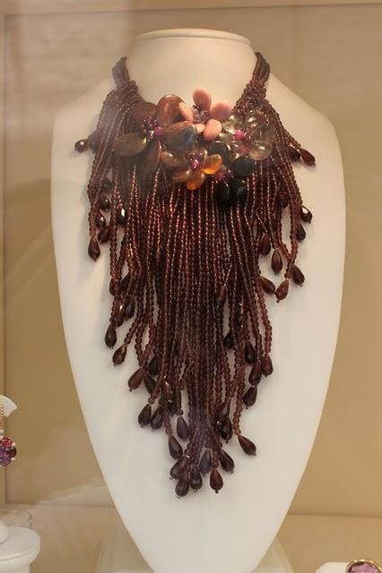 Moving Mirror and Windows Moving Mirror and Windows