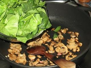 Espinacas con bacon en salsa de miel y jerez Espinacas con bacon en salsa de miel y jerez