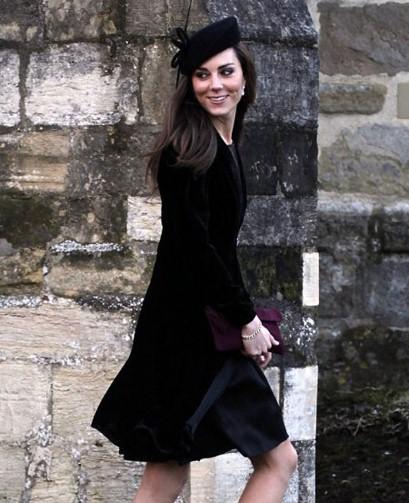 KATE MIDDLETON Wedding Dress Update: JASPER CONRAN Among Four Royal Gown Designers KATE MIDDLETON Wedding Dress Update: JASPER CONRAN Among Four Royal Gown Designers