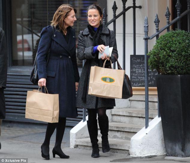KATE MIDDLETON Wedding Dress Update: JASPER CONRAN Among Four Royal Gown Designers KATE MIDDLETON Wedding Dress Update: JASPER CONRAN Among Four Royal Gown Designers