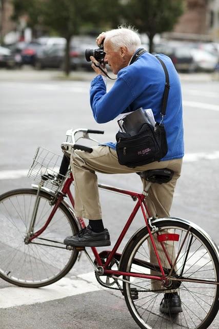 Bill Cunningham- Fashionista Street