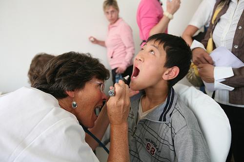 doctor En Argentina lanzan Programa de Sanidad Escolar