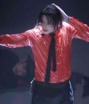 Mostrarán en juicio fotos de Jackson muerto Mostrarán en juicio fotos de Jackson muerto