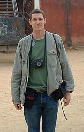 170px-TimHetherington2002 Duelo por los compañeros muertos