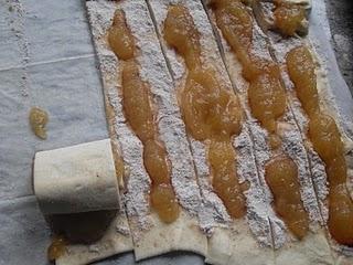 CARACOLAS DE COMPOTA DE MANZANA CARACOLAS DE COMPOTA DE MANZANA