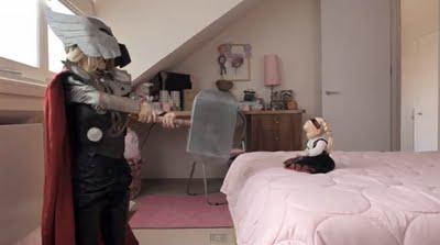 Marvel promociona 'Thor' parodiando el anuncio del niño disfrazado de Darth Vader Marvel promociona 'Thor' parodiando el anuncio del niño disfrazado de Darth Vader