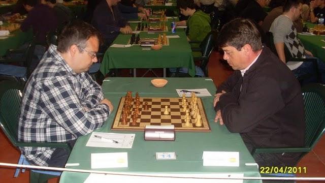 EL MI GRANADINO JOSE FERNANDO CUENCA SE IMPONE  EN EL INTERNACIONAL DE LA RODA