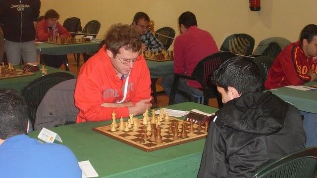 EL MI GRANADINO JOSE FERNANDO CUENCA SE IMPONE  EN EL INTERNACIONAL DE LA RODA