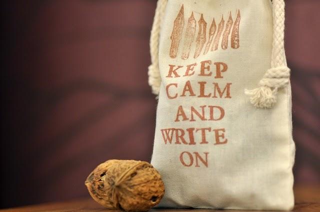 KEEP CALM AND CARRY ON KEEP CALM AND CARRY ON