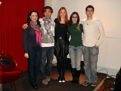 Entrevista a Regina Roman, autora de Un féretro en el tocador de señoras Entrevista a Regina Roman, autora de Un féretro en el tocador de señoras