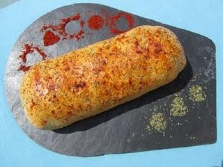 ROLLO DE PIZZA DE POLLO ROLLO DE PIZZA DE POLLO