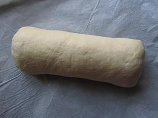 ROLLO DE PIZZA DE POLLO ROLLO DE PIZZA DE POLLO