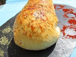 ROLLO DE PIZZA DE POLLO ROLLO DE PIZZA DE POLLO